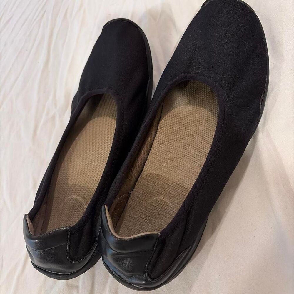 Unbranded Women's Black and Navy Ballet-shoes